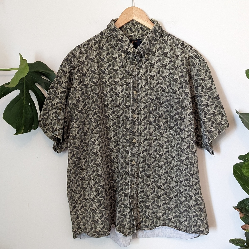 Route 66 | Leaf Patterned Button Front Top